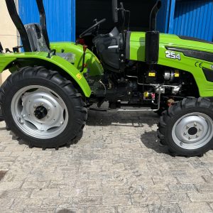 TRACTOR PANZER Z25 MOTOR DE 25CV 3 CILINDROS